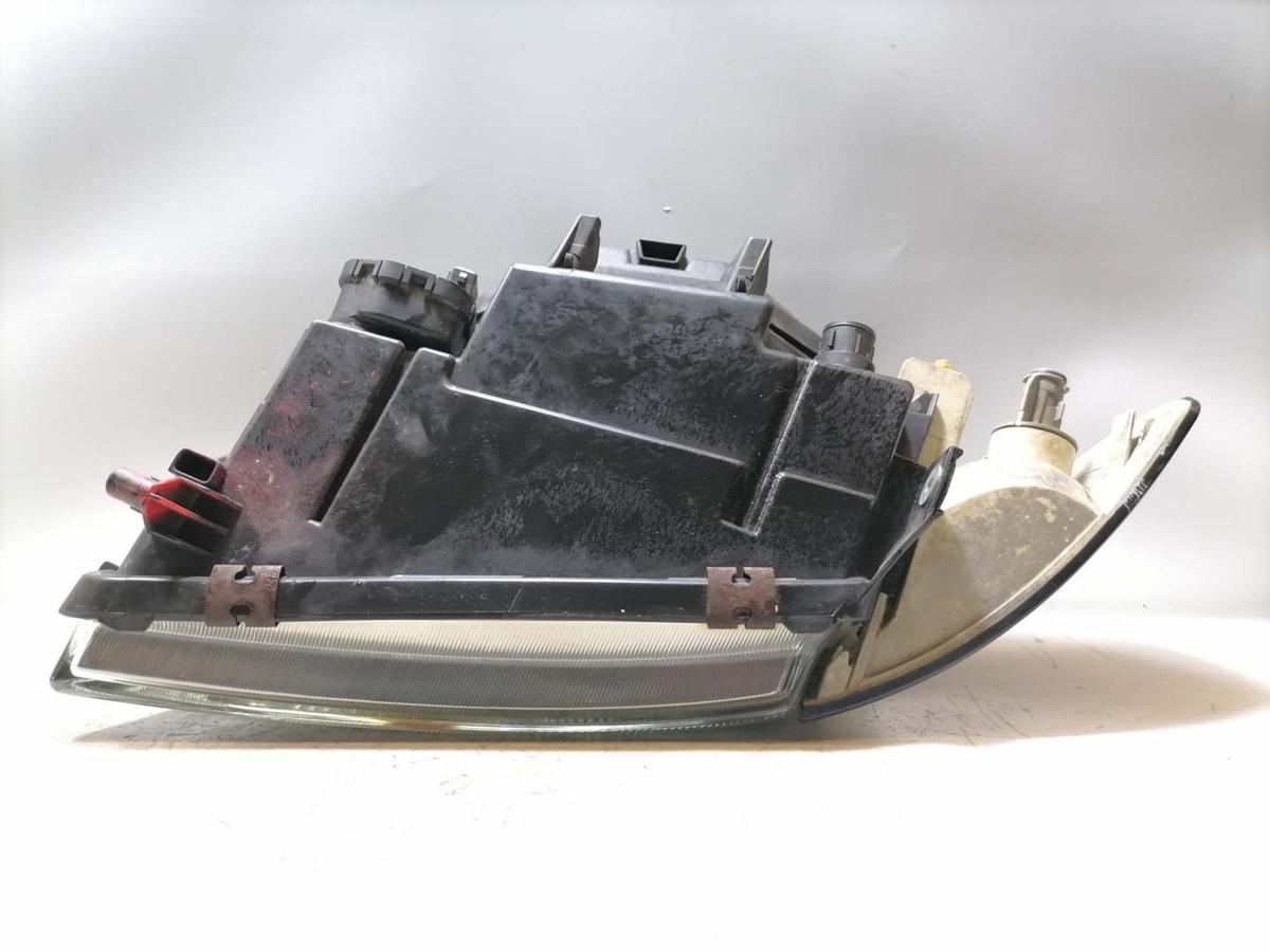 Audi A4 B5 original Scheinwerfer vorn rechts Halogen mit integrierten Nebelscheinwerfer Bj.1997